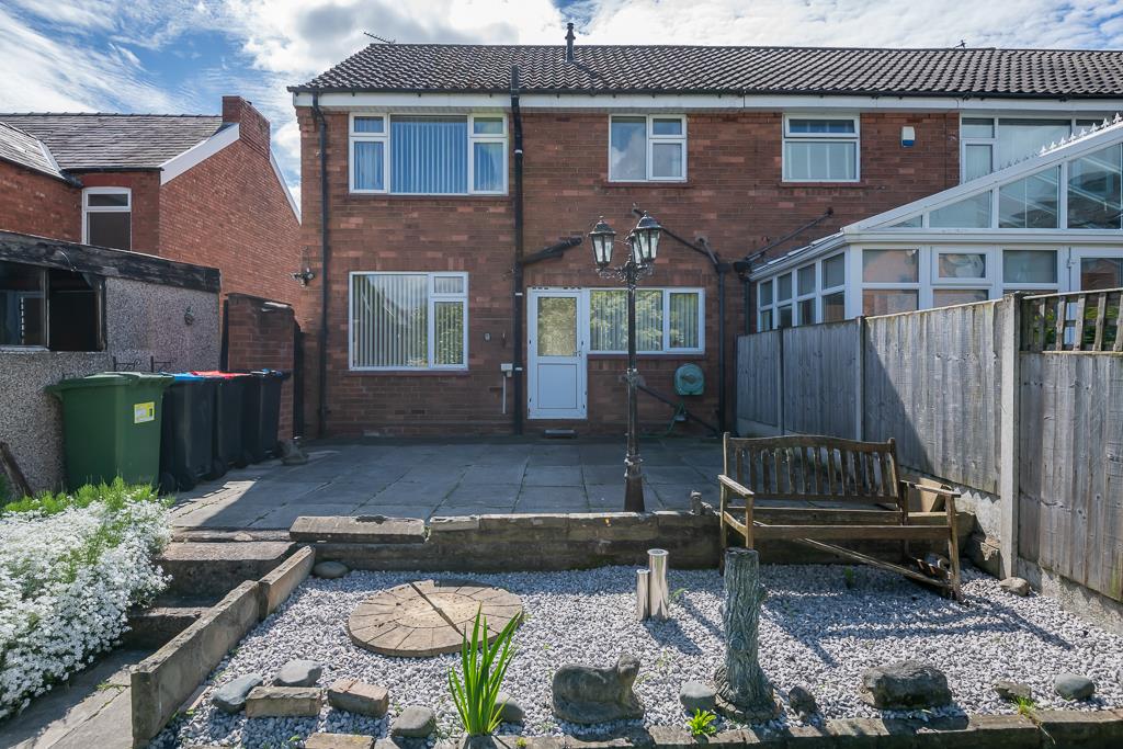 Gladstone Street, Winsford CW Estate Agents